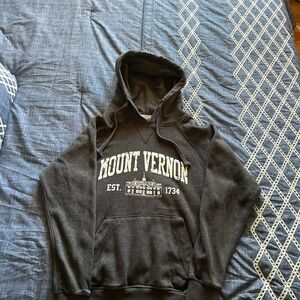 Mount Vernon Sweatshirt